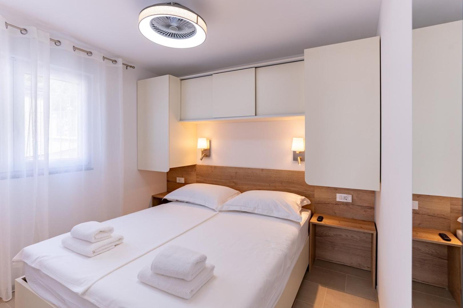 Arti Holiday Homes Banjol Exteriér fotografie