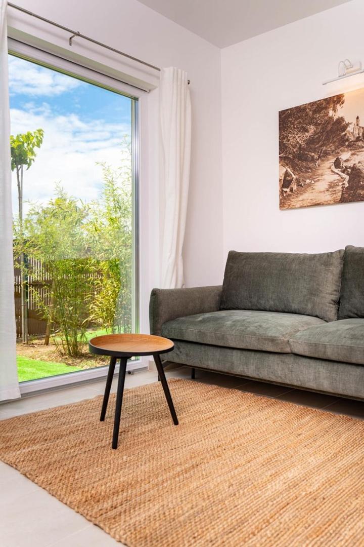 Arti Holiday Homes Banjol Exteriér fotografie