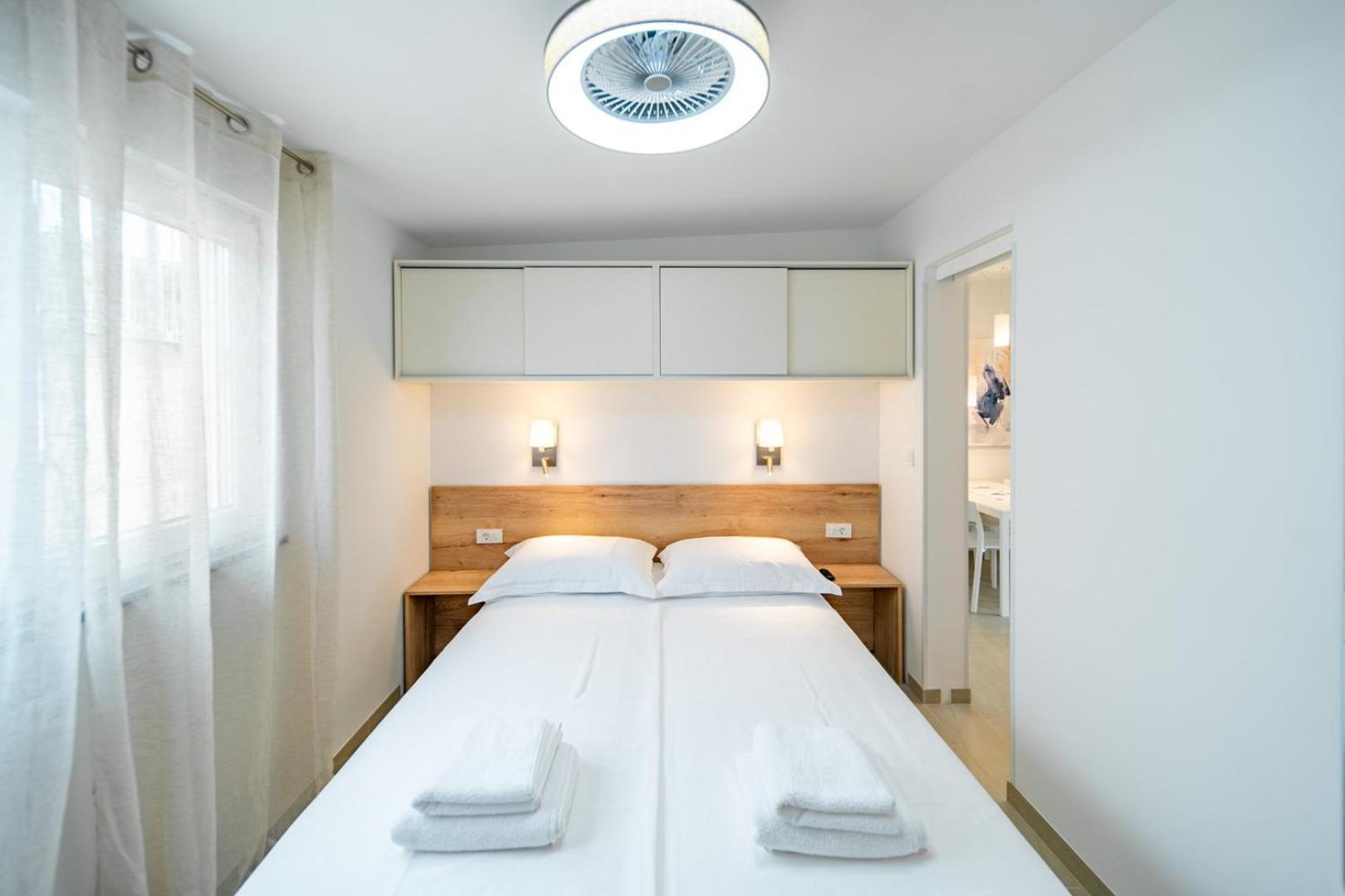 Arti Holiday Homes Banjol Exteriér fotografie