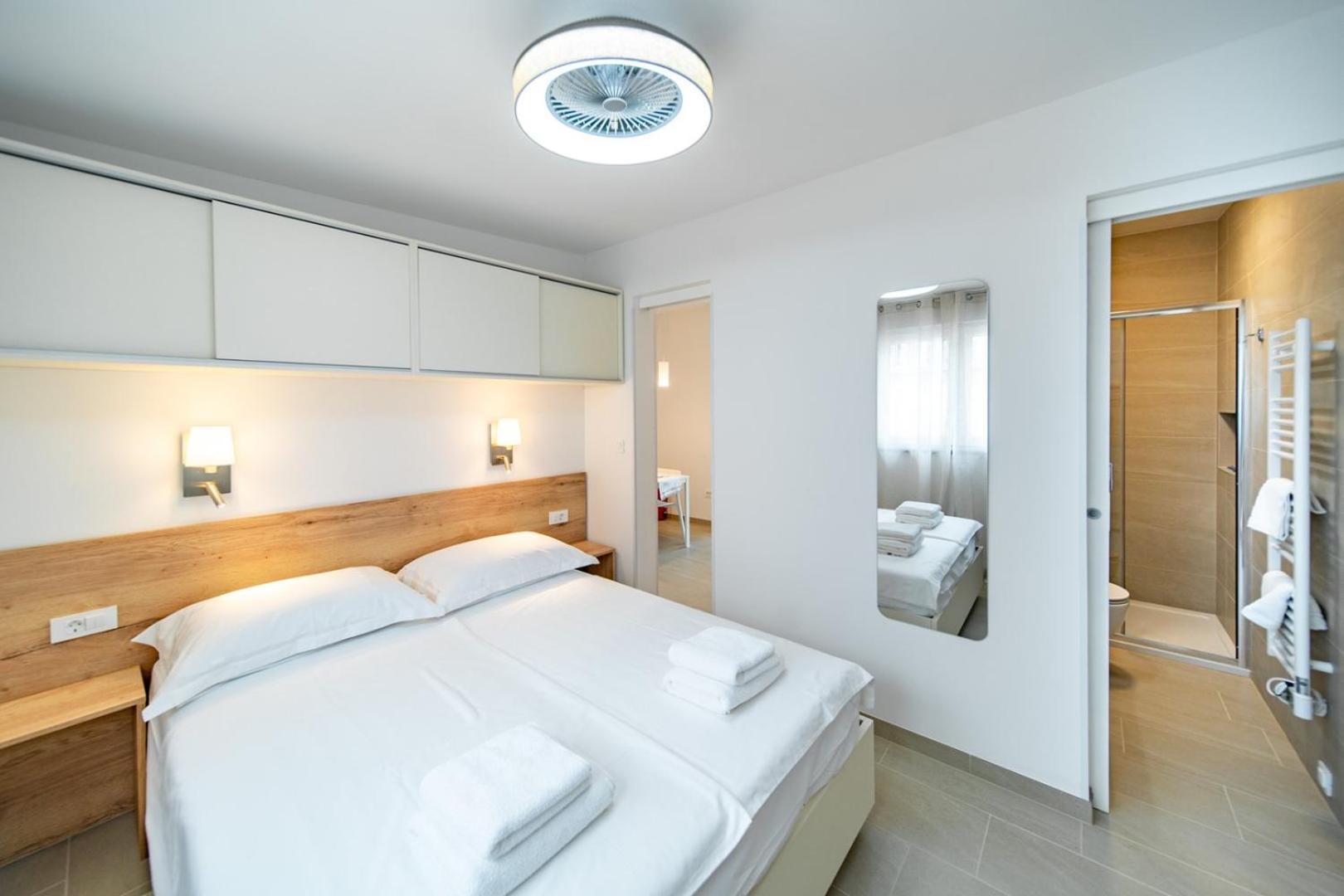 Arti Holiday Homes Banjol Exteriér fotografie