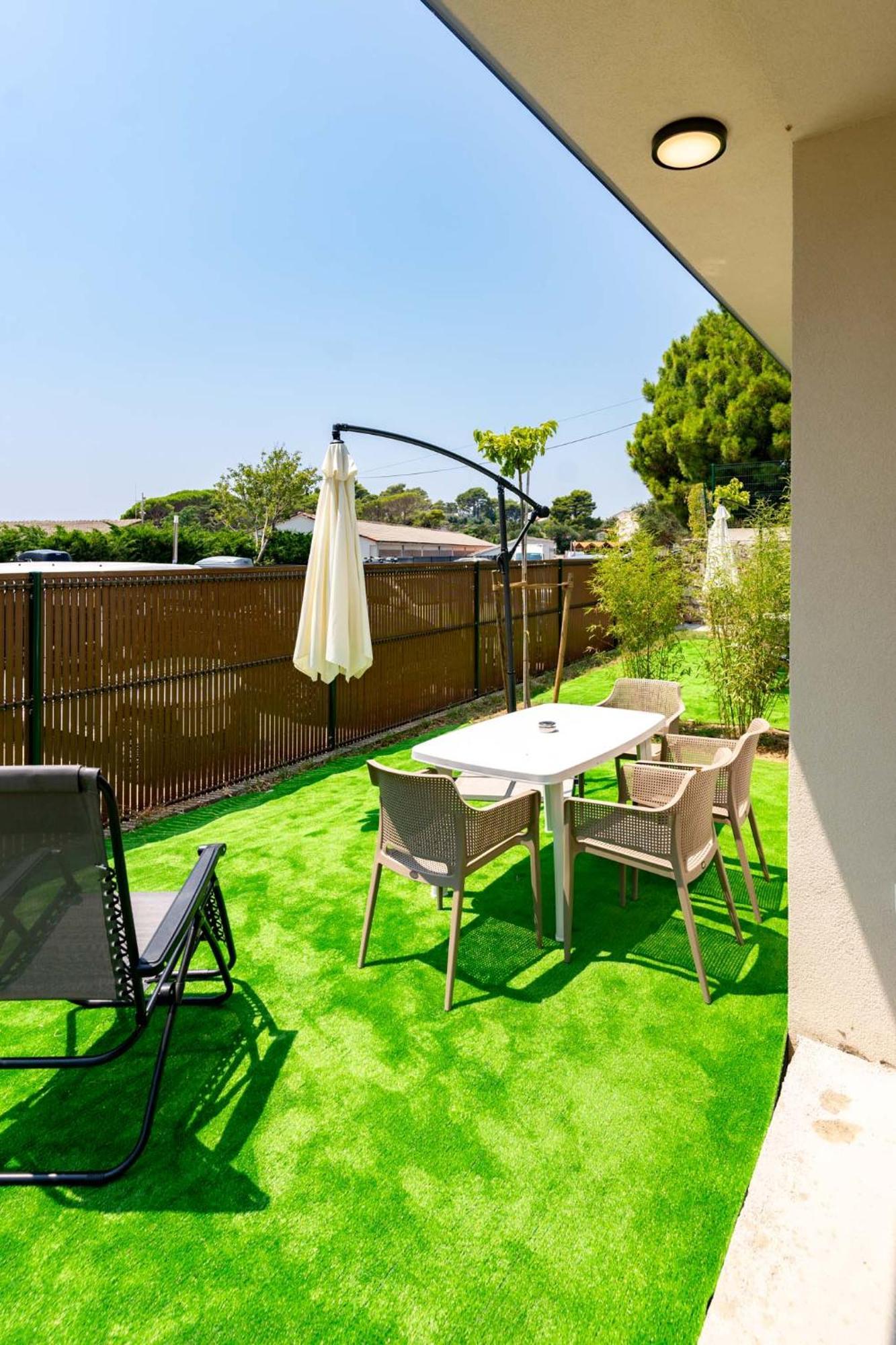 Arti Holiday Homes Banjol Pokoj fotografie