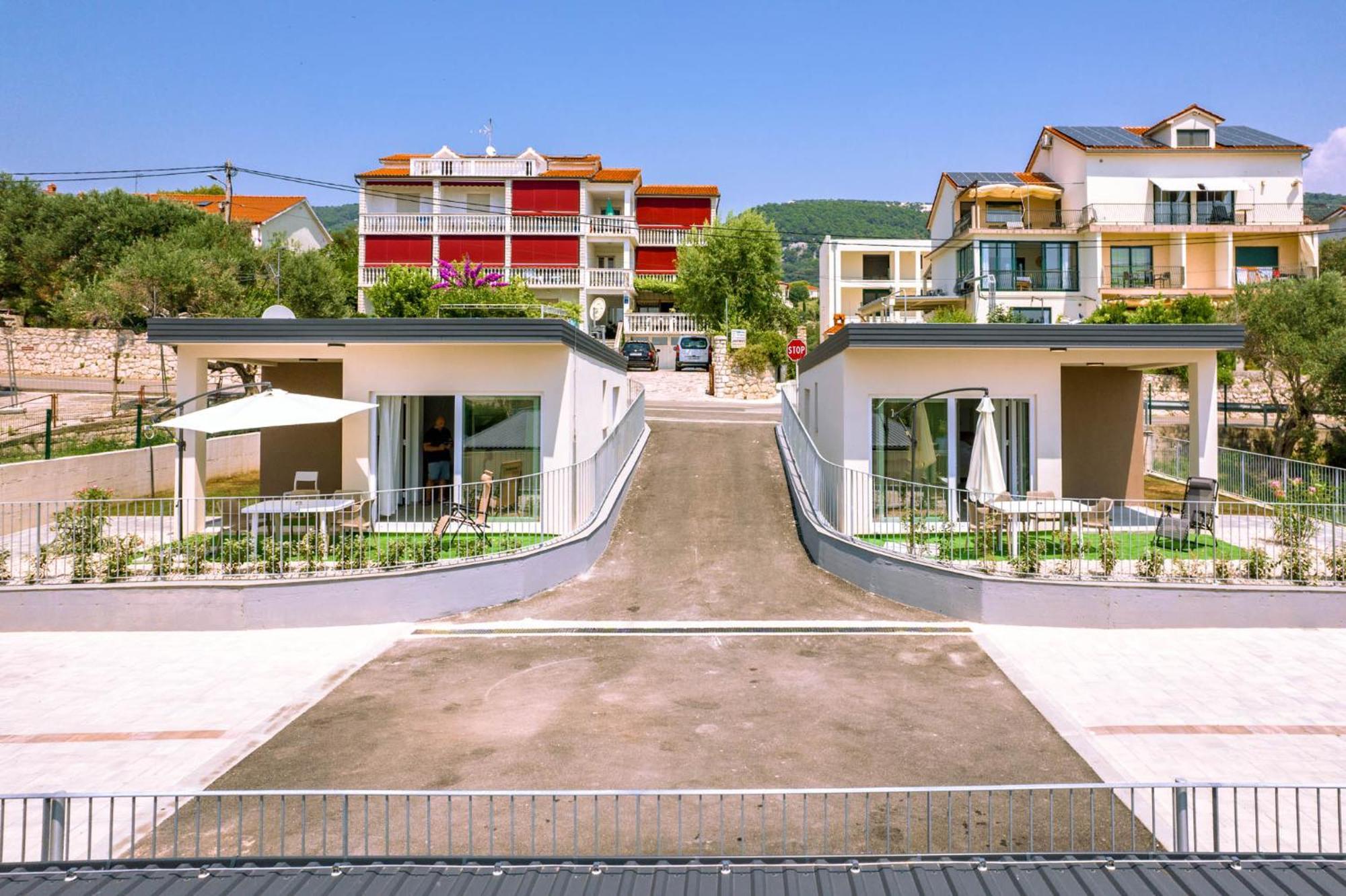 Arti Holiday Homes Banjol Exteriér fotografie